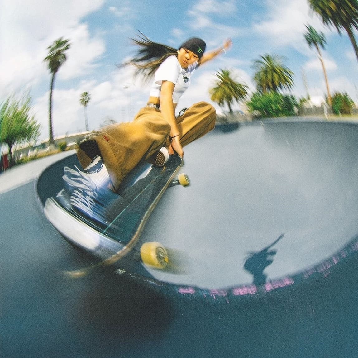 開心那のスケボー写真